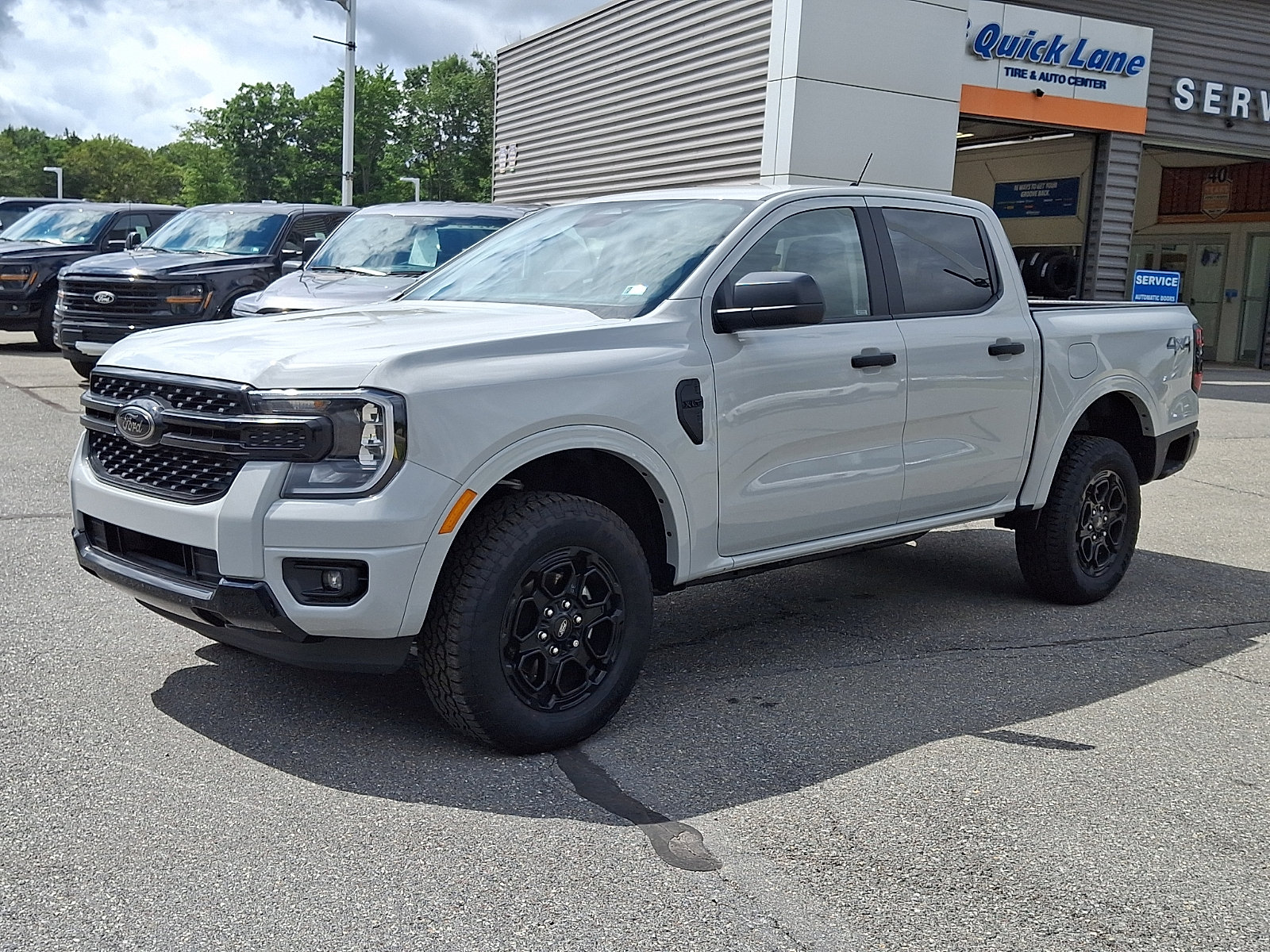 New 2026 Ford Ranger XLT w/ Equipment Group 301A High AWD/4WD image 2