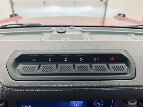 New 2025 Ford Bronco Badlands image 30