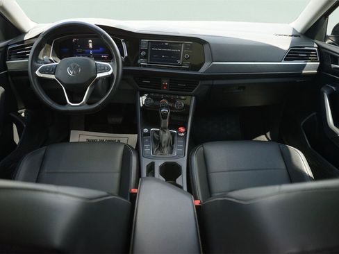 Used 2022 Volkswagen Jetta SE FWD image 21