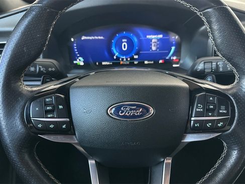 Used 2022 Ford Explorer ST w/ ST Street Pack image 27