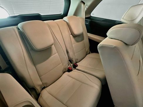 Certified 2023 Mercedes-Benz GLS 450 4MATIC image 28