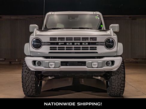 Used 2023 Ford Bronco Heritage Edition AWD/4WD image 2