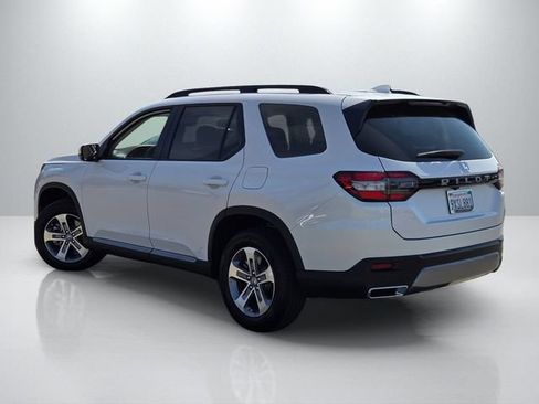 Used 2026 Honda Pilot EX-L image 6