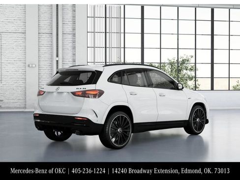 New 2026 Mercedes-Benz GLA 35 AMG 4MATIC image 21