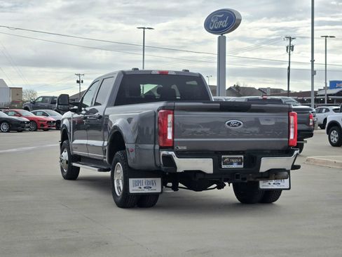 Certified 2023 Ford F350 XLT image 4