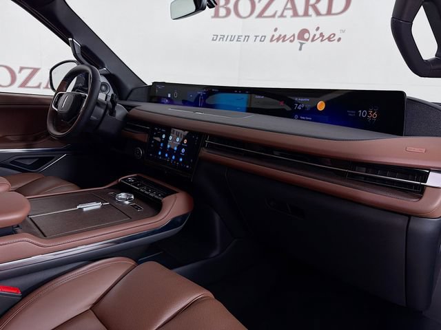 New 2026 Lincoln Navigator Reserve AWD/4WD image 33