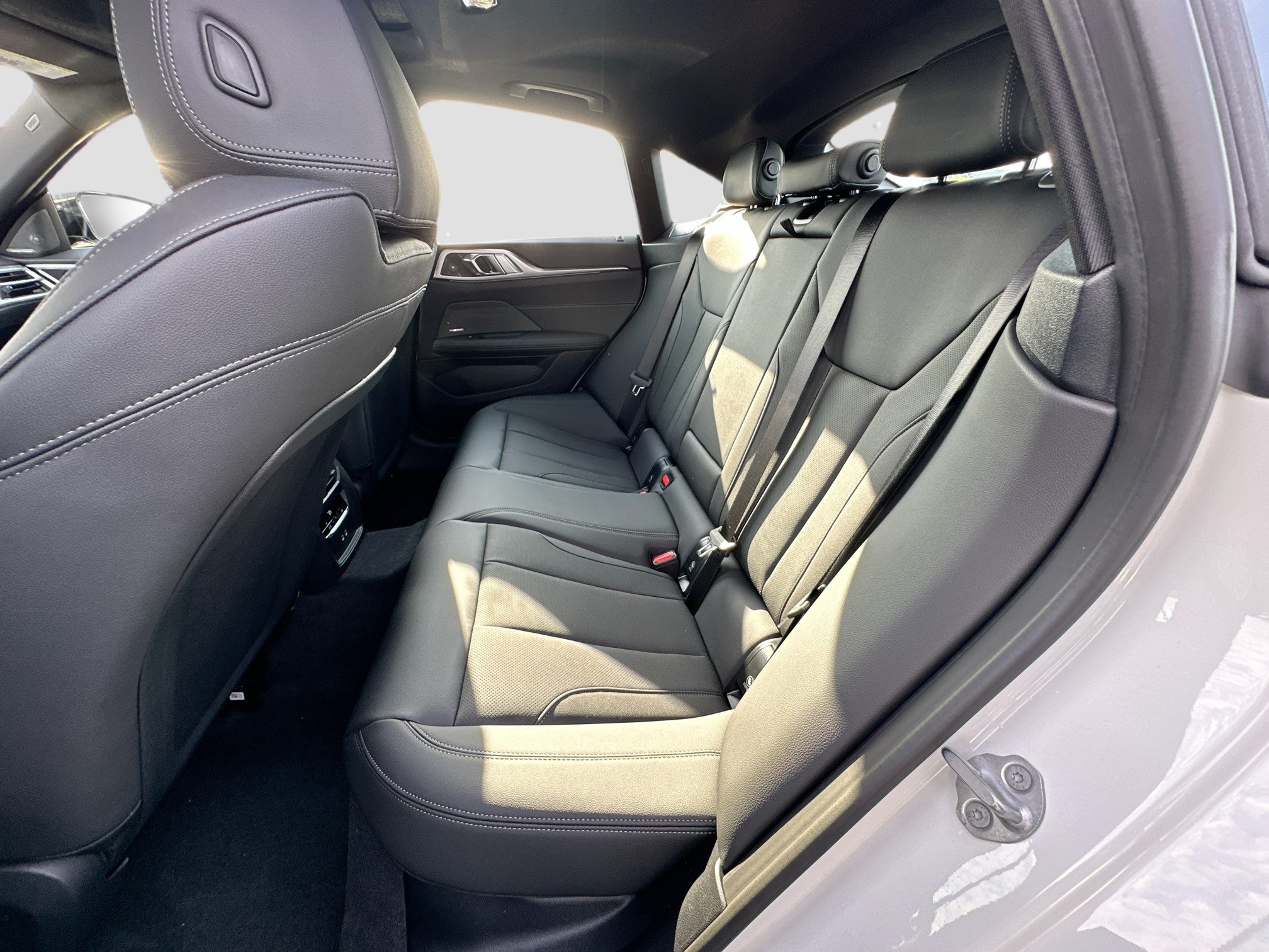 New 2026 BMW 430i w/ M Sport Package RWD image 17