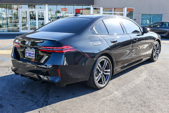 Used 2024 BMW 530i w/ M Sport Package RWD image 6