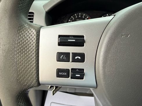 Used 2019 Nissan Frontier S image 21