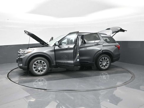 New 2026 Ford Explorer Active w/ Active Comfort Package image 29