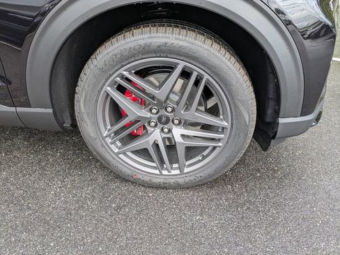 New 2026 Ford Explorer ST RWD image 11