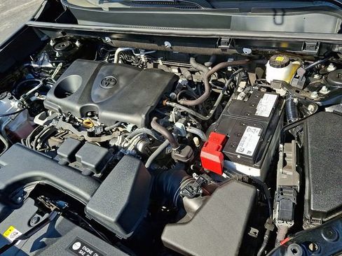 Used 2024 Toyota RAV4 XLE FWD image 28