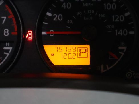 Used 2019 Nissan Frontier SV image 38