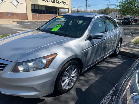 Used 2011 Honda Accord EX-L image 8
