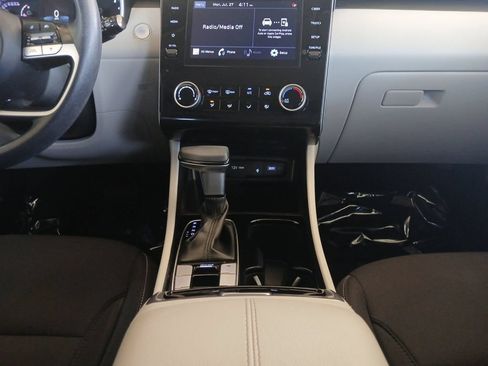 Used 2023 Hyundai Tucson SEL FWD image 11