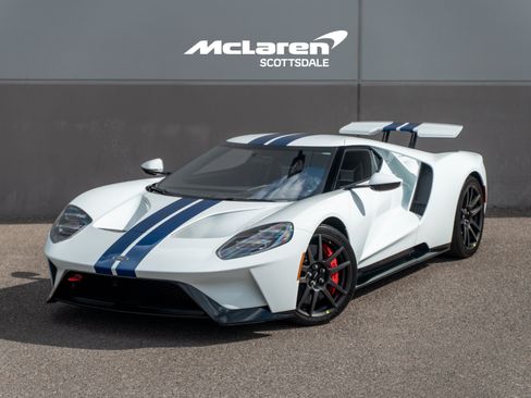 Used 2017 Ford GT RWD image 1