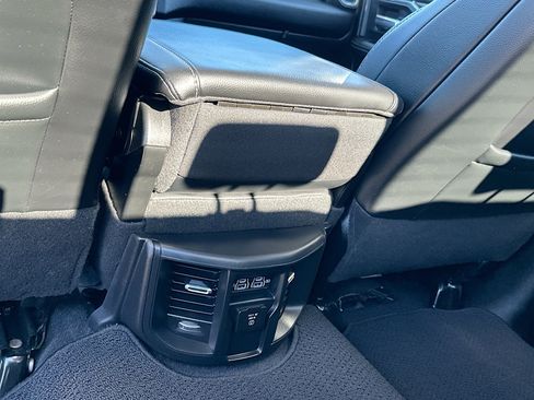 Used 2024 RAM 2500 Laramie w/ Safety Group image 28