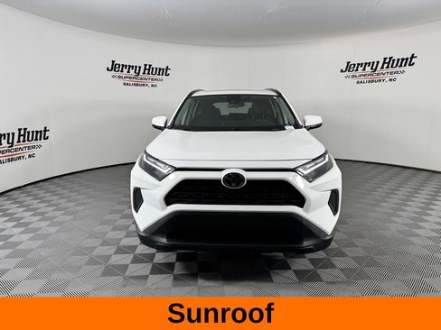 Used 2023 Toyota RAV4 XLE w/ Convenience Package FWD image 5