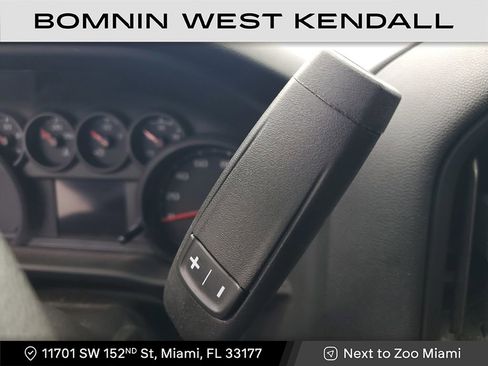Used 2025 Chevrolet Silverado 1500 Custom image 17
