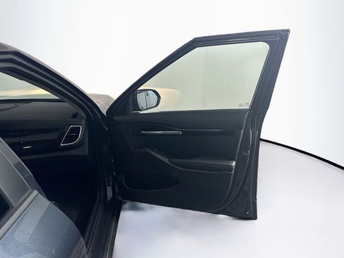 Used 2025 Kia Seltos S FWD image 33