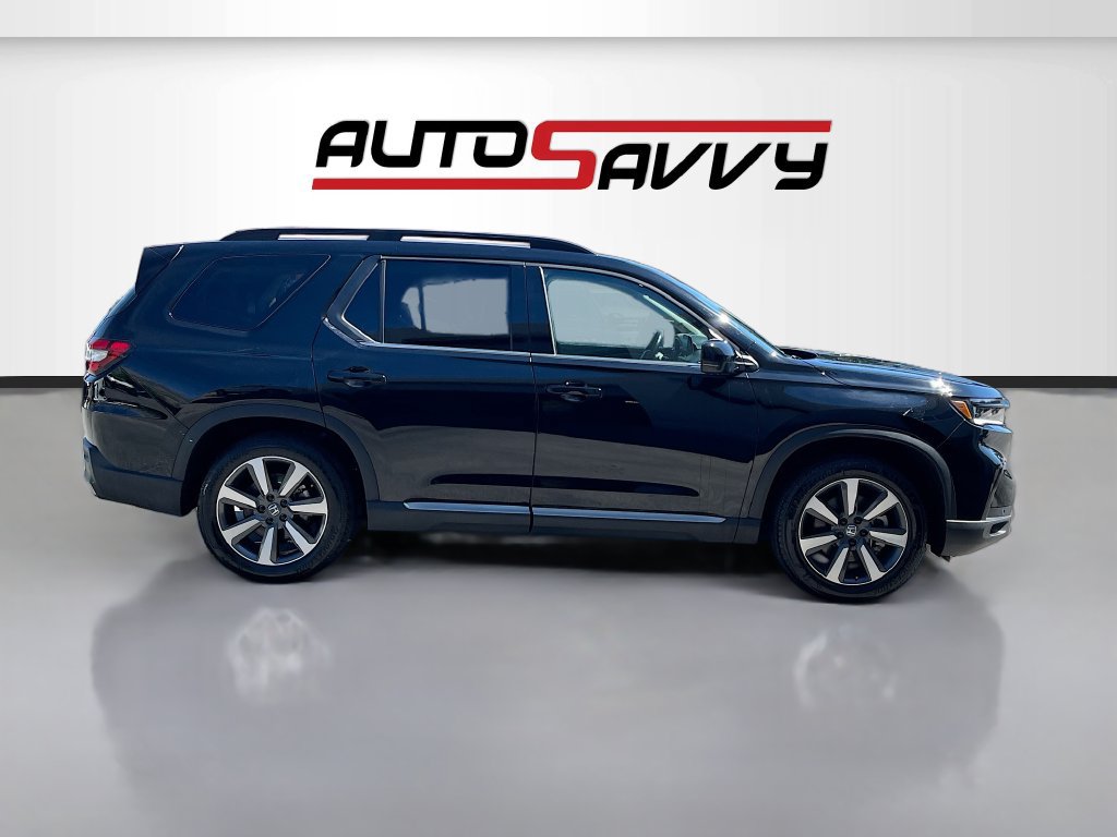 Used 2025 Honda Pilot Elite image 8