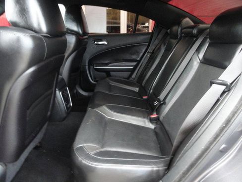 Used 2019 Dodge Charger SXT w/ Leather Interior Group image 13