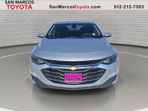 Used 2020 Chevrolet Malibu LT image 2