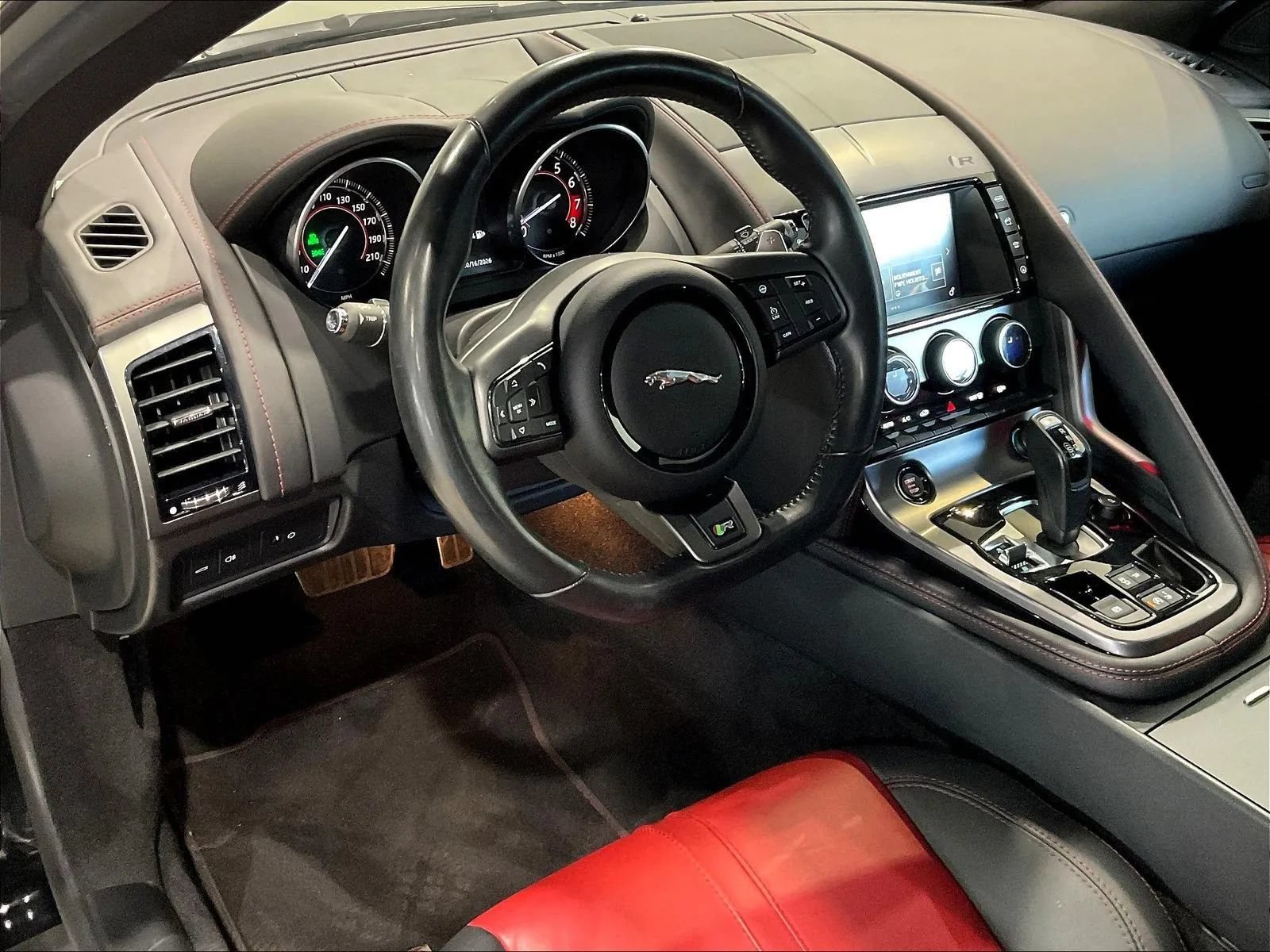 Used 2017 Jaguar F-TYPE R AWD/4WD image 11