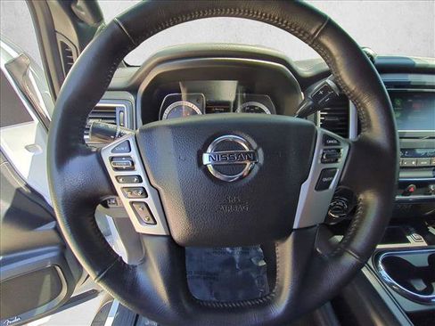 Used 2019 Nissan Titan SL w/ Midnight Edition AWD/4WD image 28