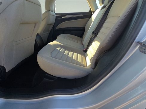Used 2018 Ford Fusion S FWD image 24