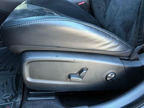 Used 2018 Dodge Charger GT image 28