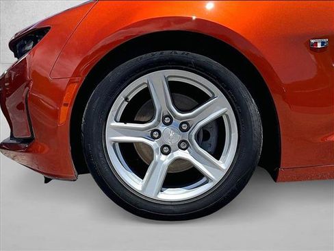 Certified 2024 Chevrolet Camaro LT RWD image 10