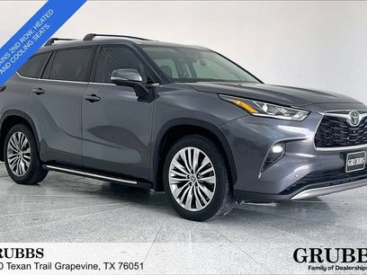 Used 2024 Toyota Highlander Platinum