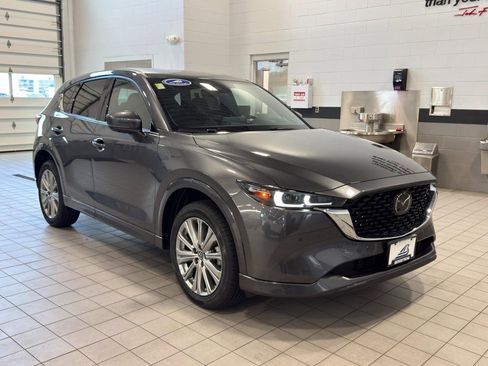Used 2023 MAZDA CX-5 Signature AWD/4WD image 1