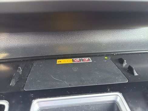 Used 2025 Toyota Sienna XSE image 23