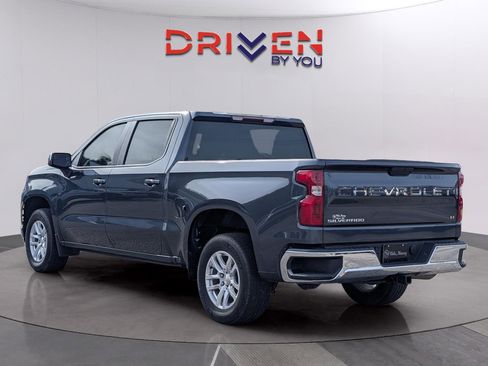 Used 2021 Chevrolet Silverado 1500 LT image 3