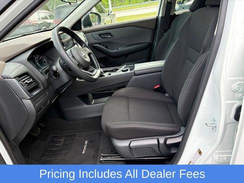 Used 2023 Nissan Rogue S AWD/4WD image 18