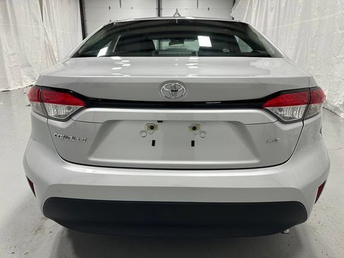 Used 2026 Toyota Corolla LE FWD image 6