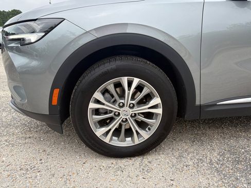 Used 2023 Buick Envision Preferred AWD/4WD image 27