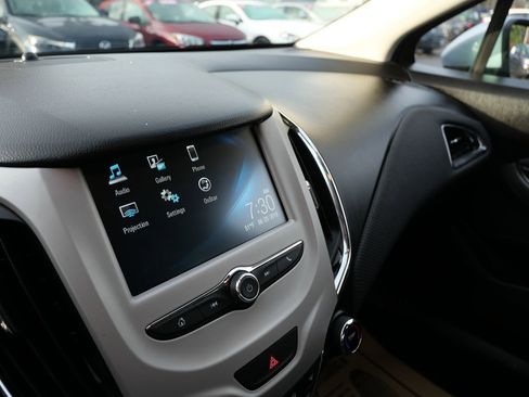 Used 2017 Chevrolet Cruze LS image 14