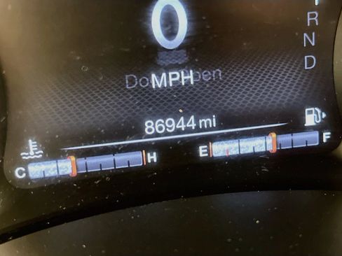 Used 2018 Jeep Renegade Limited AWD/4WD image 19