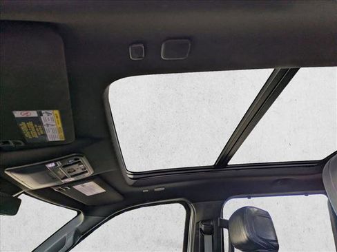 Used 2022 Toyota Tundra Platinum image 16