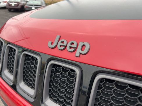 Used 2019 Jeep Compass Trailhawk w/ Popular Equipment Group image 11