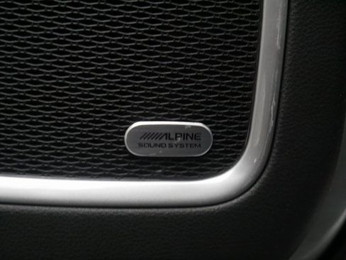 Used 2024 Jeep Compass Latitude w/ Sun and Sound Group image 4