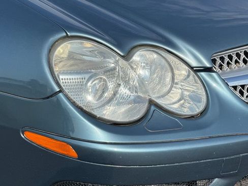 Used 2005 Mercedes-Benz SL 500 image 12