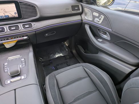 New 2026 Mercedes-Benz GLE 53 AMG 4MATIC Coupe image 19