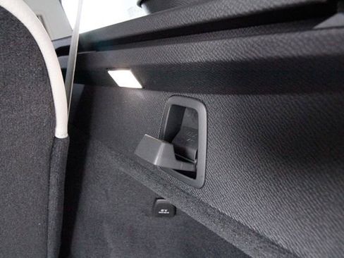 Certified 2025 Volvo XC90 B6 Plus w/ Protection Package Premier image 29