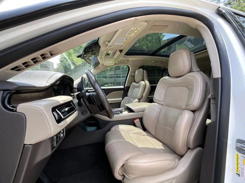 Used 2021 Lincoln Aviator Reserve w/ Equipment Group 201A AWD/4WD image 12