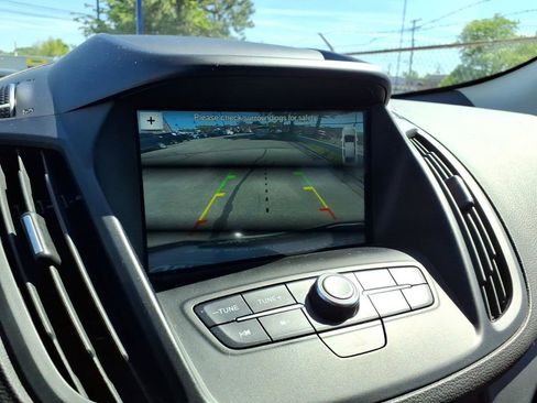 Used 2019 Ford Escape SEL AWD/4WD image 18