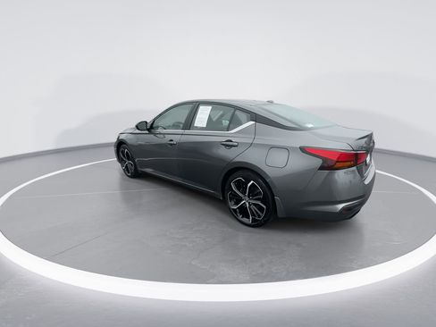 Used 2024 Nissan Altima 2.5 SR image 6